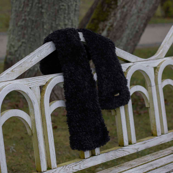 JUODAS NERTAS KAILINIS VIENETINIS ŠALIKAS