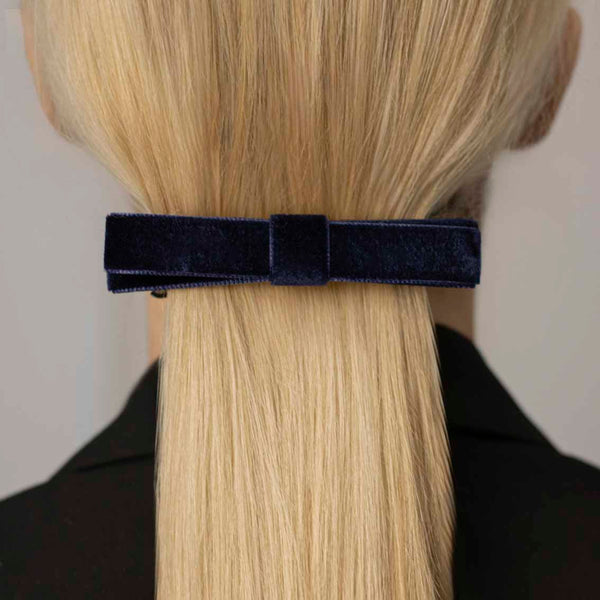 CLASSIC HAIR CLIP | DARK BLUE VELVET