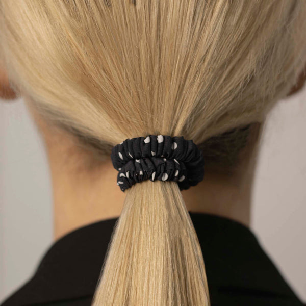 BLACK POLKA DOT SILK HAIR TIE OF MEDIUM THICKNESS MidiMI